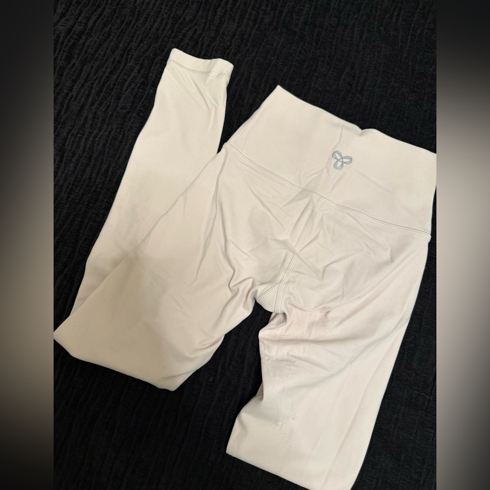 TNA Soft Cream Leggings